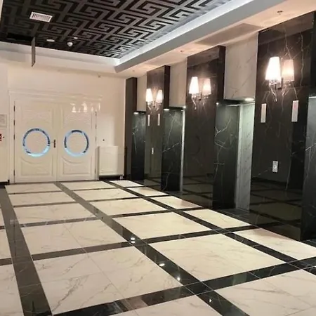 Hanza Tower Bohemia 22 Pool & Jacussi Daire